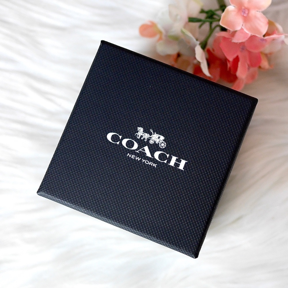 🍒COACH Perry Watch in Rose Gold - Picture 5 of 7